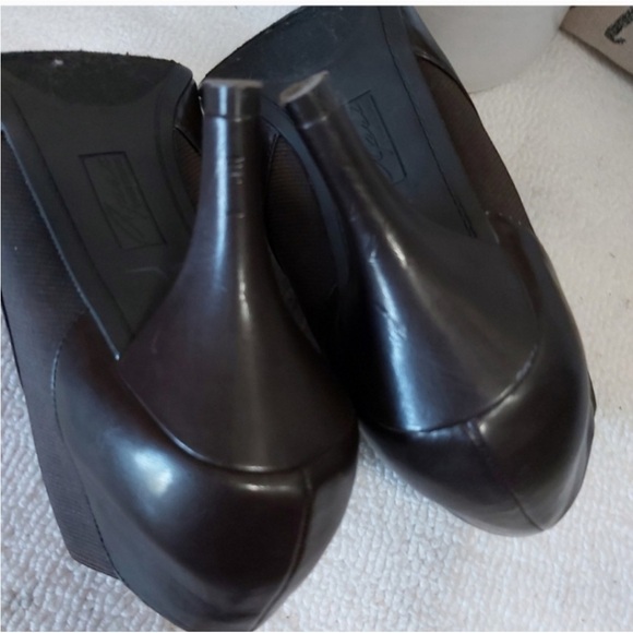 Italian Shoemakers boots brown Apri pleather ankle Kitten heels 3" shootie - Picture 10 of 14